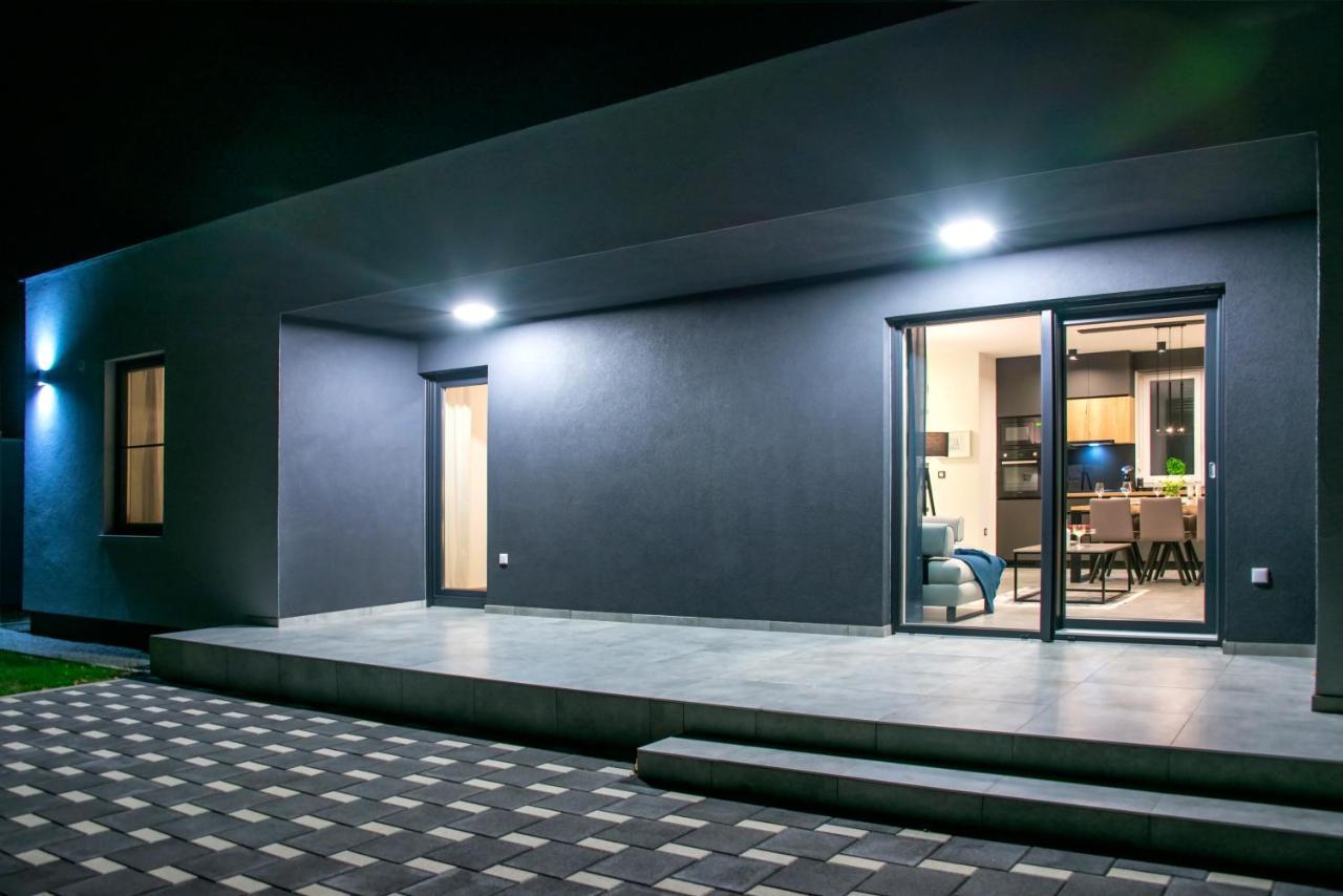 K Relax Place, Varazdinske Toplice, Modern Home With Sauna, Jacuzzi, Wifi Exterior photo