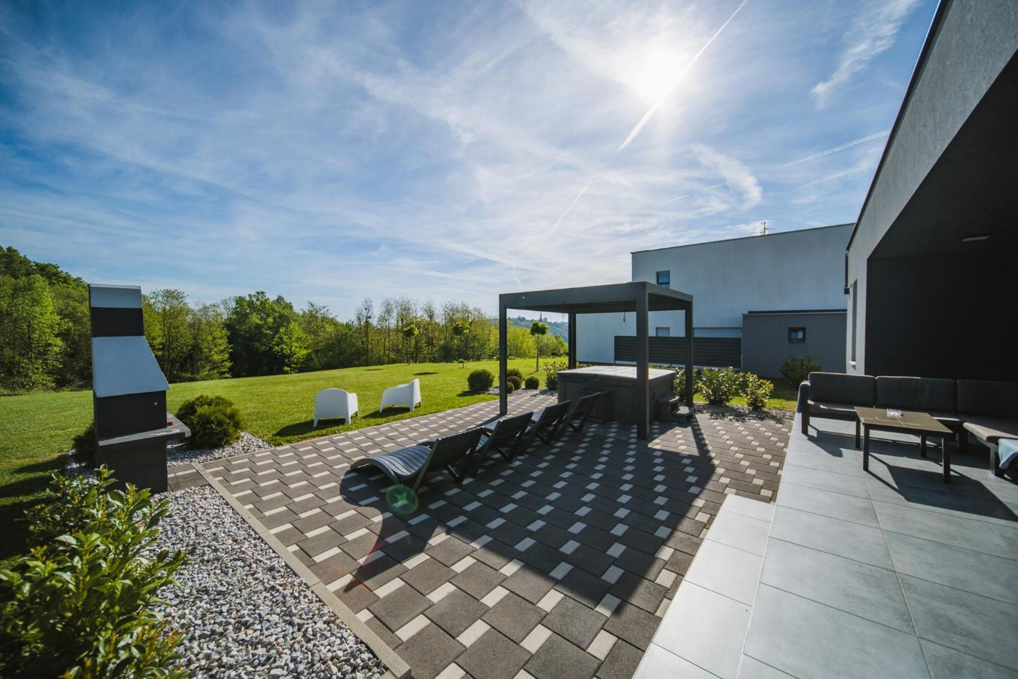 K Relax Place, Varazdinske Toplice, Modern Home With Sauna, Jacuzzi, Wifi Exterior photo